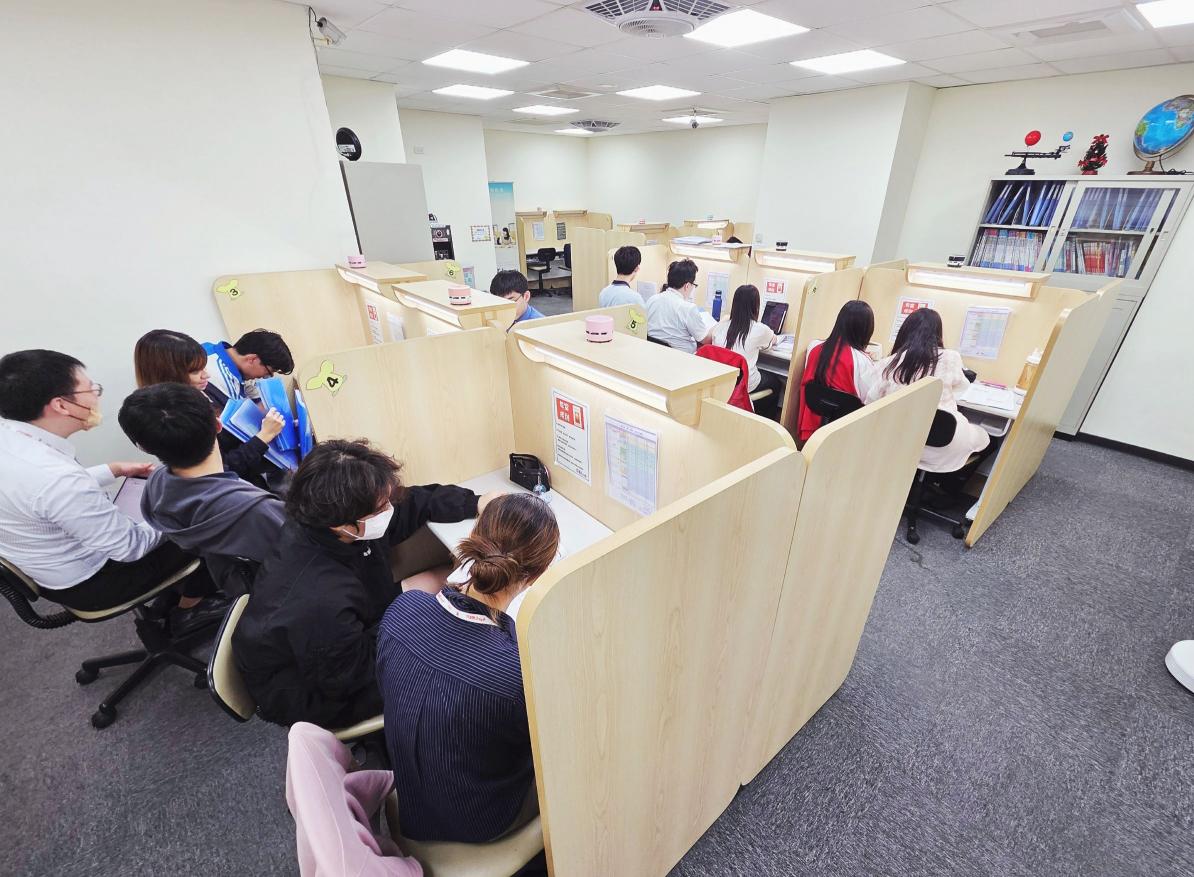 🌻國小·國中·高中｜一對一授課講師（國英數自社皆可）