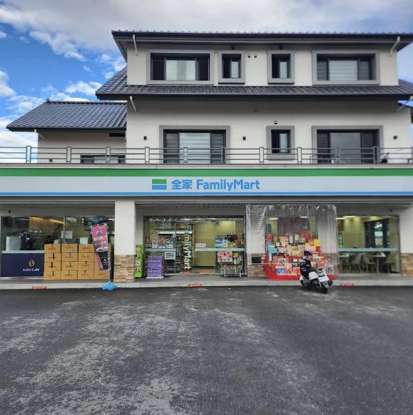 全家冬山梅花店 大夜班