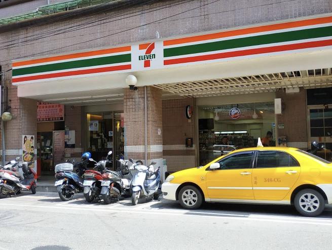 統一超商（安民門市）