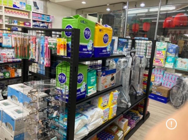 晚班以及每月7天全天助理人員