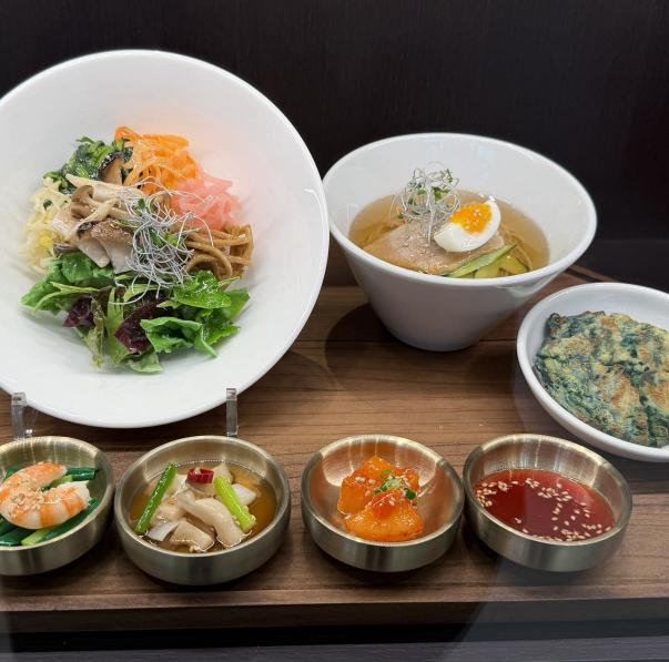 台南三井新韓式料理登場！《美菜莉》兼職時薪$200up