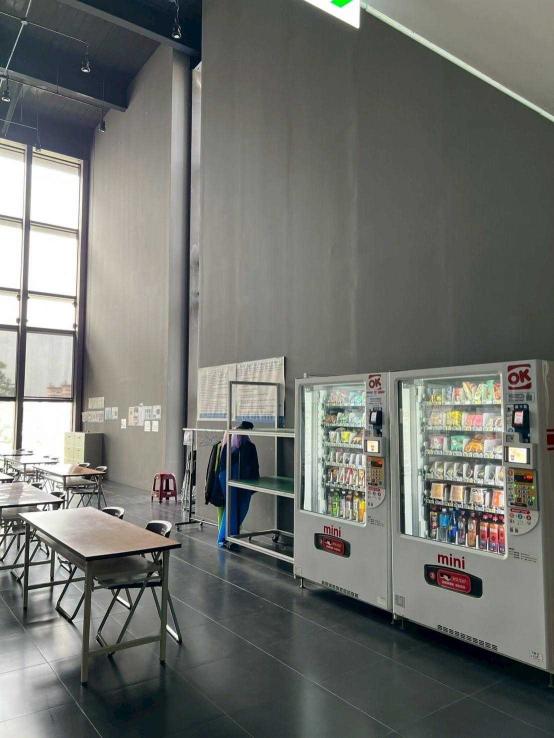 J-光📈LED🌟周休二日📍固定班🎊享年終獎金💰各類補助金💼包裝作業