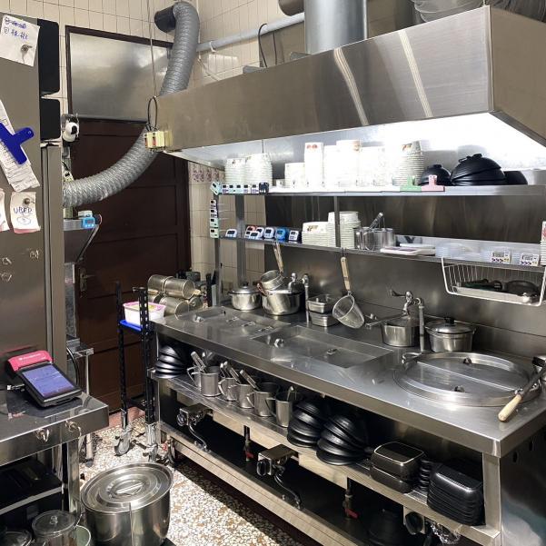 麵食館內場工作伙伴