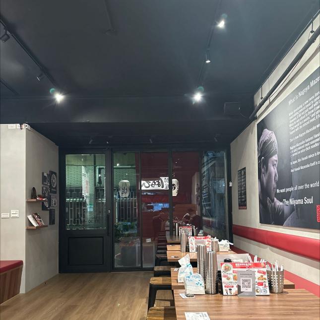 麵屋煙火-拉麵店早班外場計時工讀生