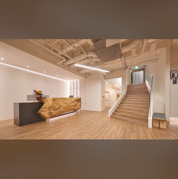 運動空間場地佈置服務人員