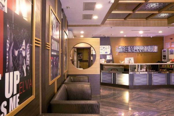 中夜班櫃檯、外場