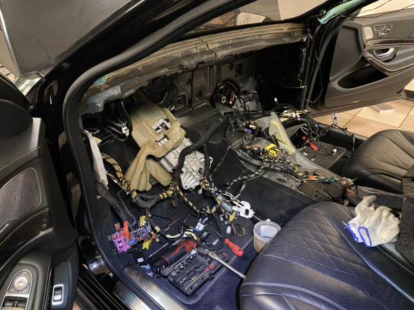 汽車修護廠(賓士)誠徵技工、半技工、學徒