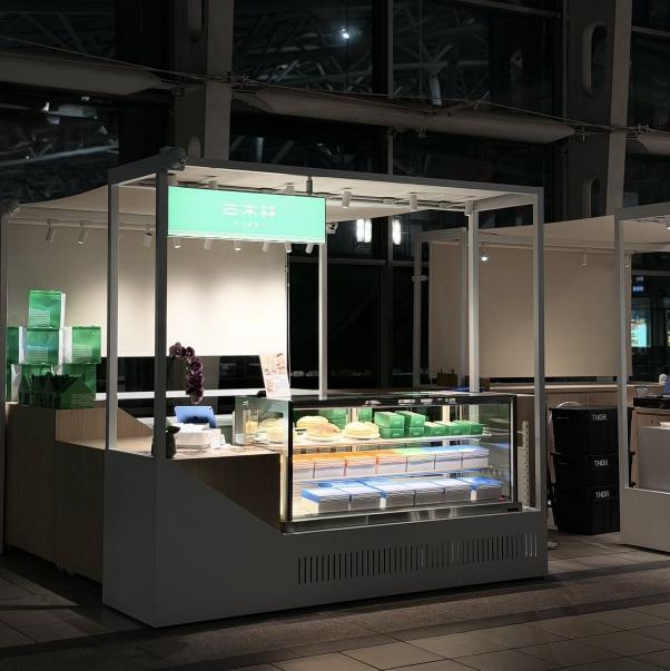 蛋糕店門市銷售人員