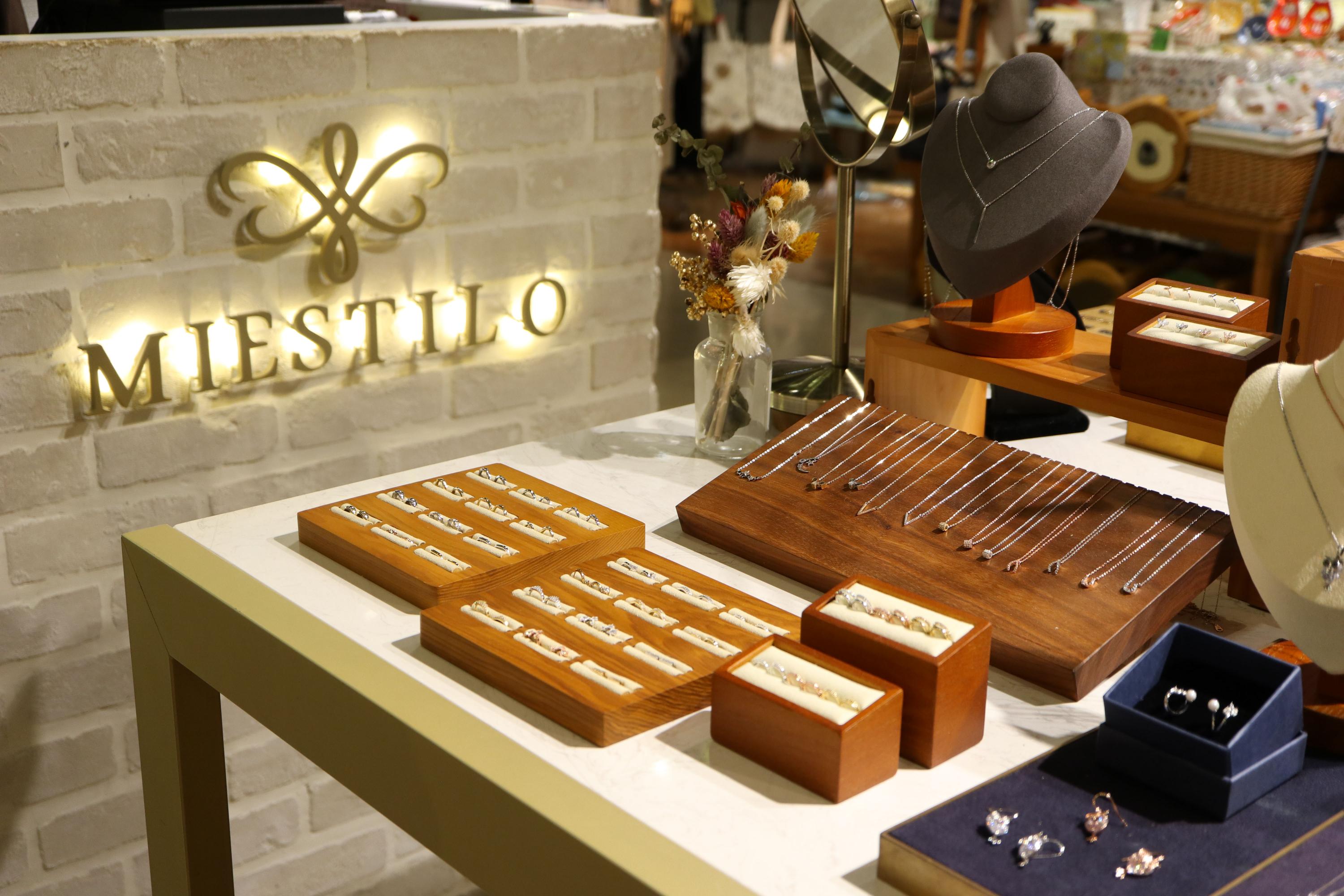 京站百貨-設計師輕珠寶銷售人員(享業績達標獎金)