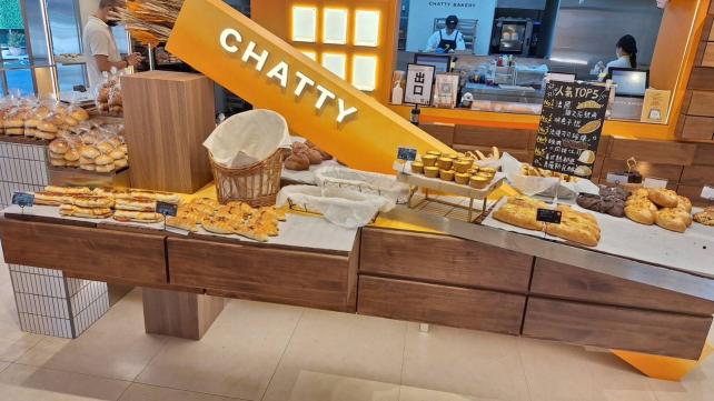 麵包同話台中東興店晚班人員