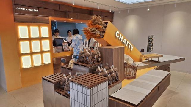 麵包同話台中東興店晚班人員