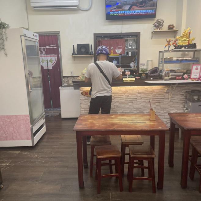有經驗者早班晚班櫃檯人員17:00～20:30