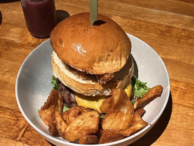 𝗖𝗶𝘁𝘆 𝗟𝗶𝗻𝗸🍝時薪達𝟐𝟐𝟓寵物友善餐廳🍔環境氣氛佳