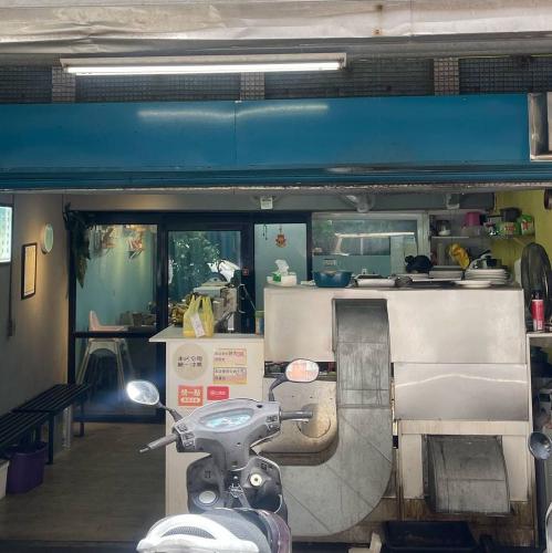 *早午餐店 平/假日兼職工讀