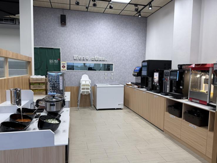<全新開幕>新聚火鍋(新市復興)大夜店員