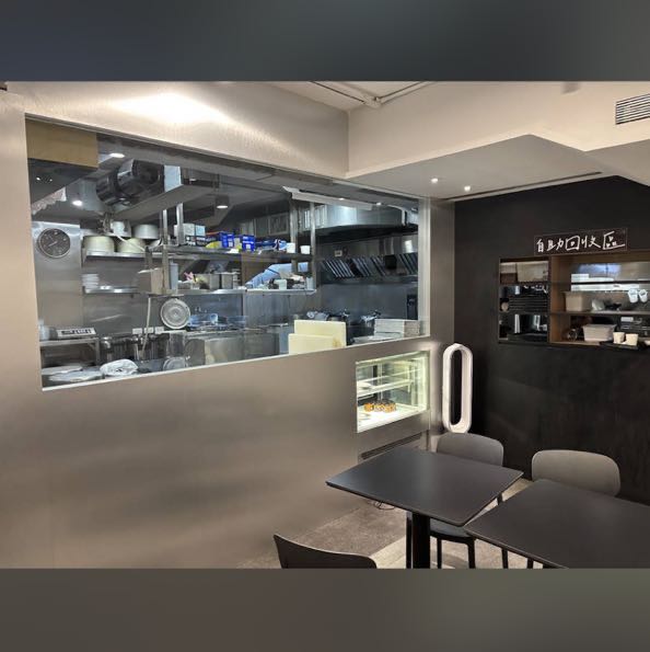 內湖區強檔溫馨街邊雞肉餐盒店👍🐔招募爐台手、備料手、洗碗工等職缺