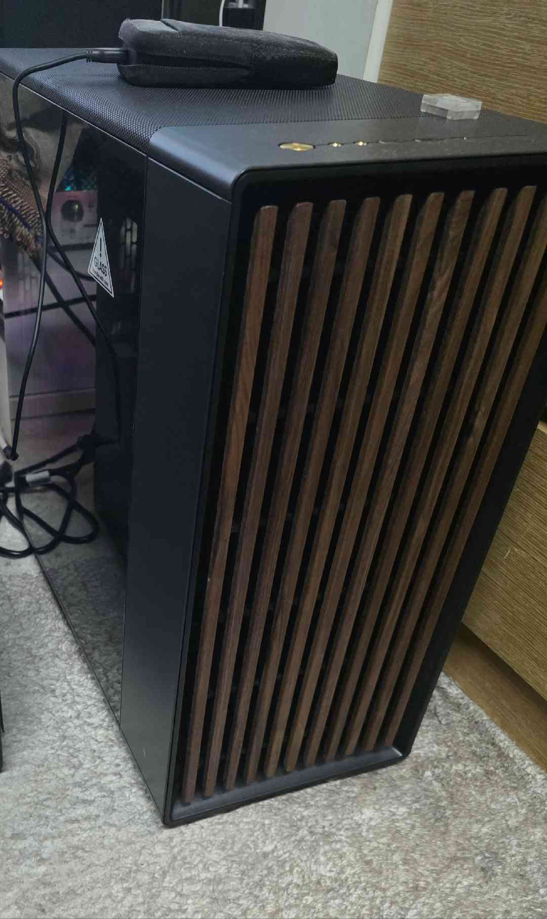 拆電腦裡重要零件下來包裝